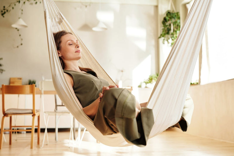 Persona descansando tranquila — ashwagandha para qué sirve